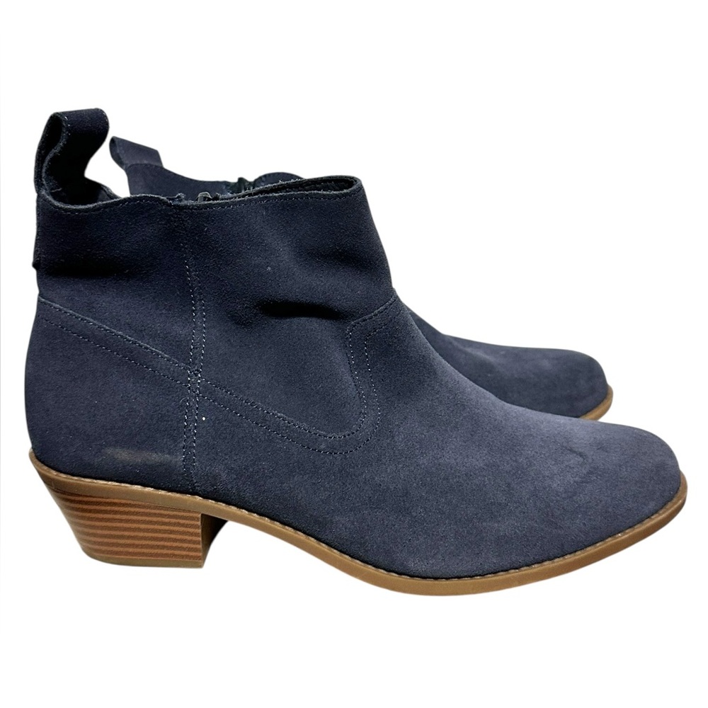 NWOT Vionic Vera Suede Water Resistant Boots